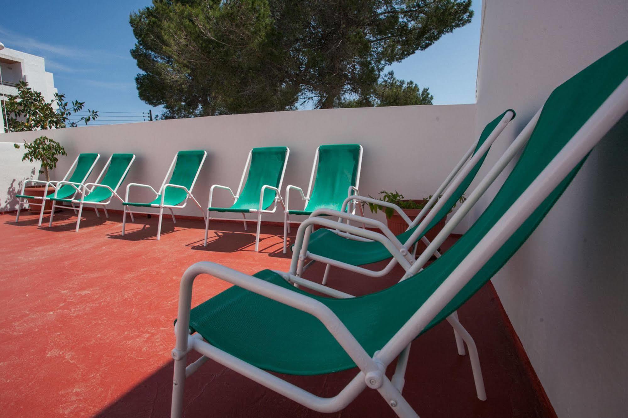 Hostal Los Pinos Es Canar  Exterior photo